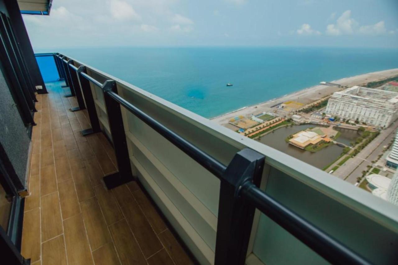 General Sea View Apartments In Orbi City Batumi Kültér fotó